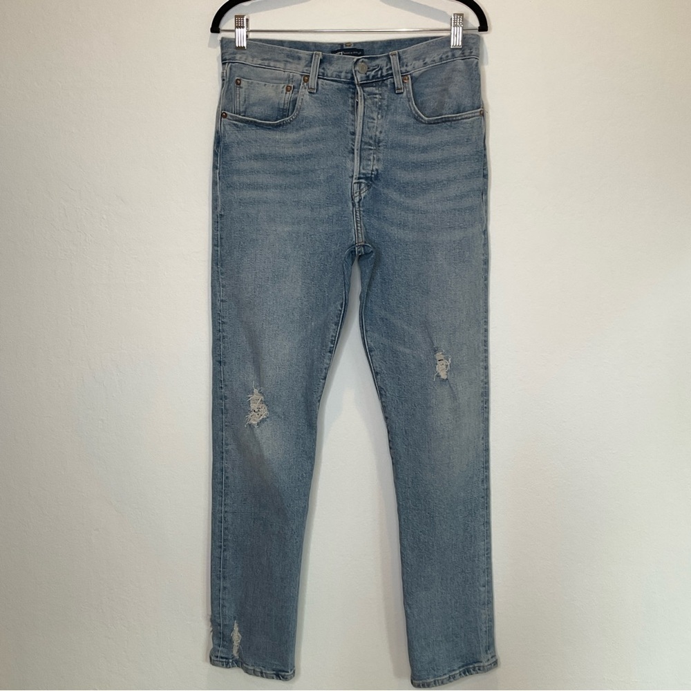 Levi's 501 Original Made & Crafted High Rise Button Fly Jeans Size 30/30 - Picture 3 of 17
